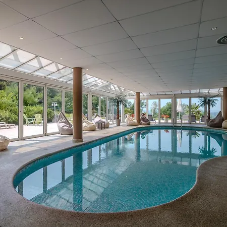 Les Bergeronnettes Hotel 3*